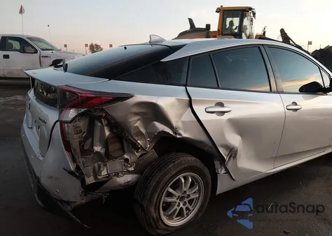 2018 Toyota Prius Two z USA, uszkodzony, nr VIN JTDKBRFU8J3589283